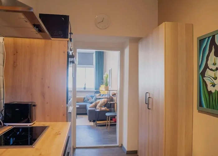 Cozy, Small, New With Free Parking